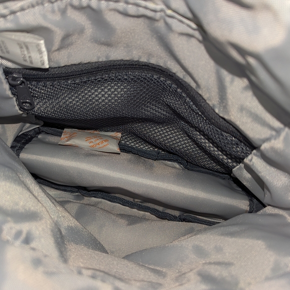 Adidas Green Crossbody Bag Sporty Style NWT - Picture 4 of 5